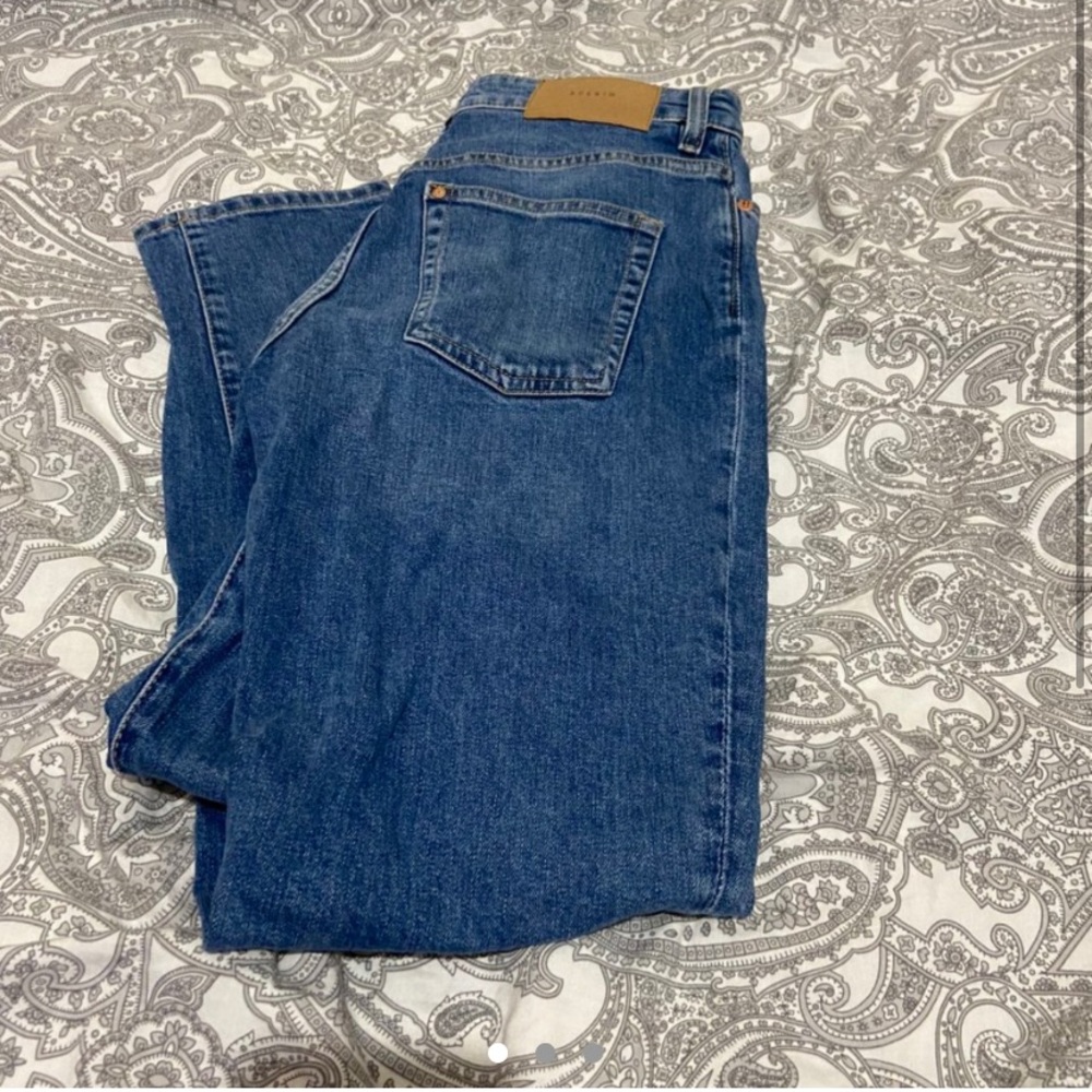 H&M mom jeans